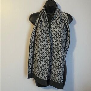 Michael Kors Scarf Shawl MK Monogram Reversible Gray Knit Logo OS